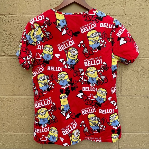 Women’s Despicable Me Scrub Top Minion Size XS - Picture 2 of 8
